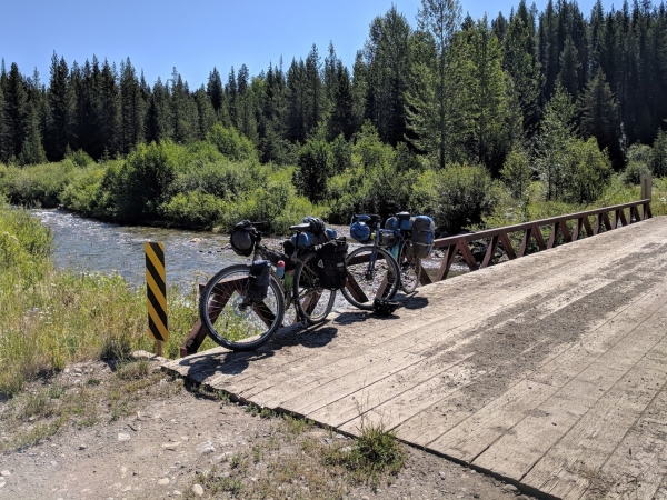 5 Reflections on my Unsupported Bike Trip in Grizzly Country